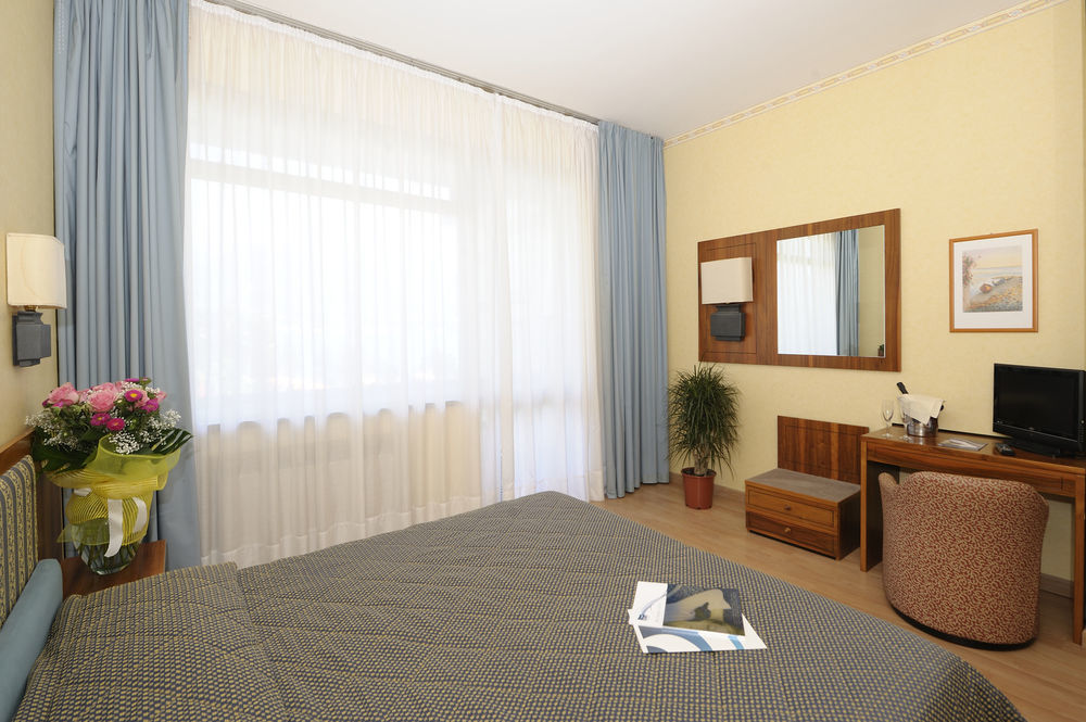 Park Casimiro Hotel 4*